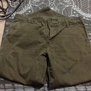 Men’s Green cargo Levi’s jeans 👖